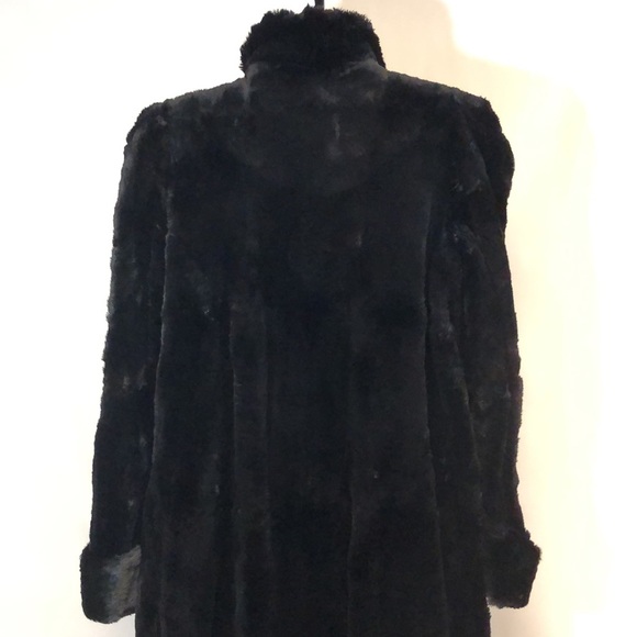 Women’s Village Furrier Vintage Black Fur Coat - Picture 12 of 15